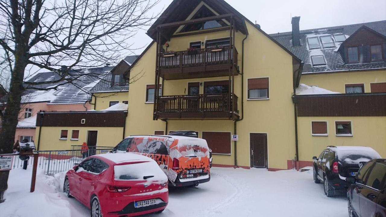 Ferienwohnung Korn Mit Tiefgarage Und Skiraum Oberwiesenthal Exterior photo